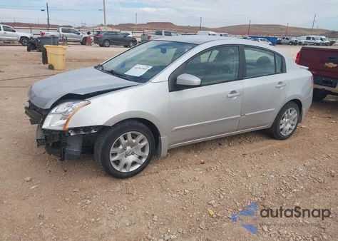2012 Nissan Sentra 2.0 S z USA, uszkodzony, nr VIN 3N1AB6AP1CL746951